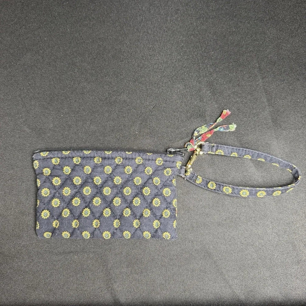 Vera Bradley Zip Wallet Wristlet Clutch Provencal Black Floral Quilted Retired